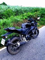 YAMAHA R15 V3